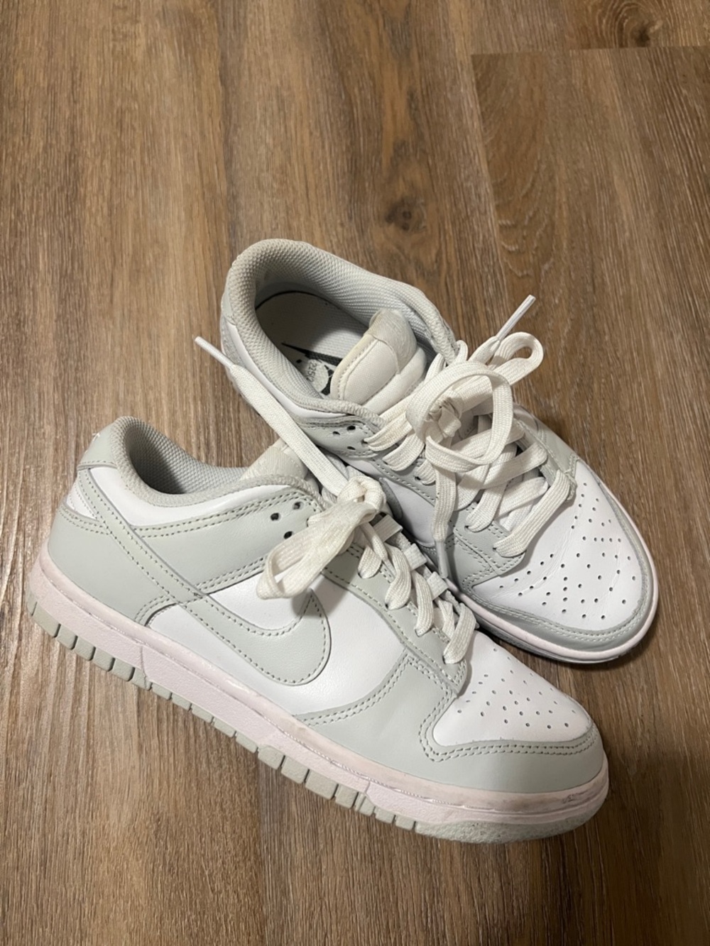 Nike Low-Top Sneakers in White and Light Gray